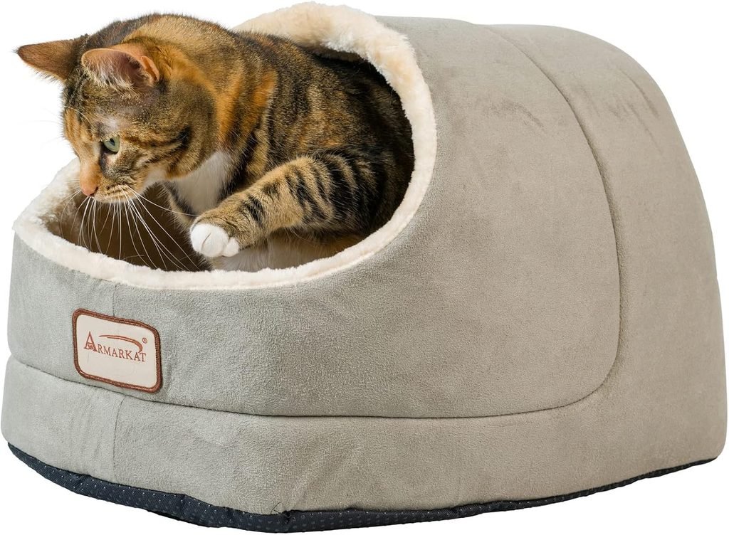 Armarkat Cave Shape Covered Cat Bed